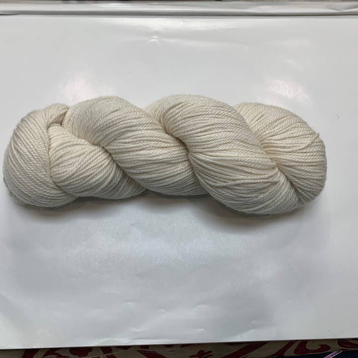 Lanart Alpaca - Wholesale Yarn - Baby Alpaca 100% Chunky Yarn Hank (bag of 5 hanks
)
