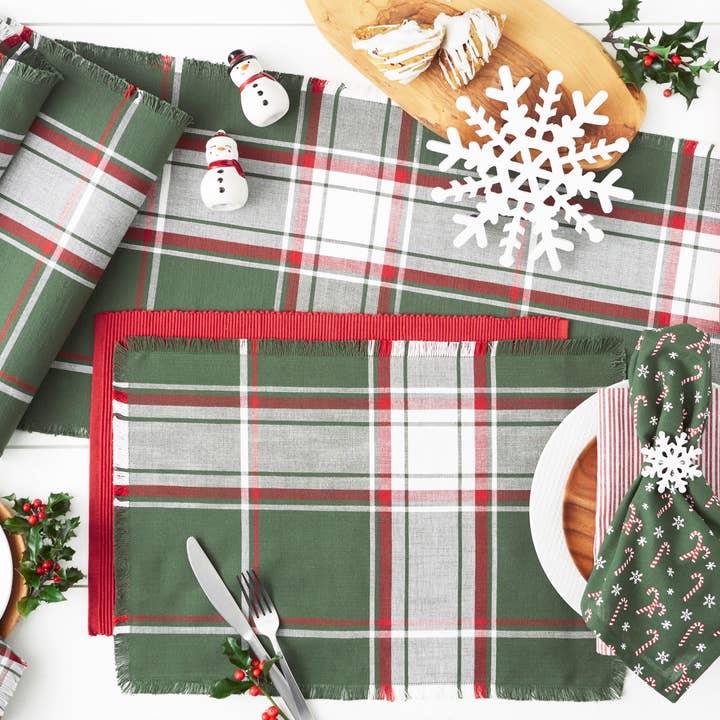 Design Imports - Wholesale Dinner & Cloth Napkin - Deck The Halls Plaid Napkin3