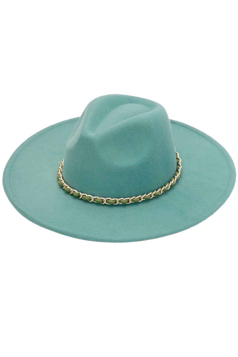 Cap Zone – Fedora - Mulher por atacado – Chapéu Rancher de Feltro com Aba Larga e Corrente Cubana Dourada em Couro Vegano5