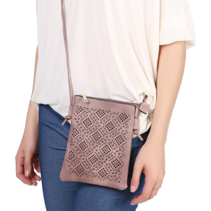 Rose - Borsa per cellulare a tracolla tagliata al laser con borchie per la vendita all'ingrosso da parte di Shine Mark Accessories