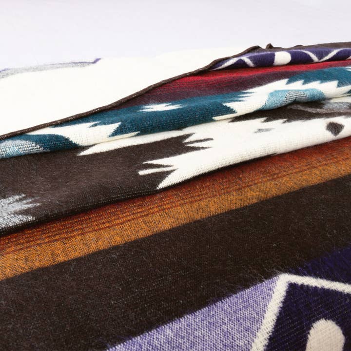 ECUALAMA - Wholesale Throw Blanket - Qhusi - Baby Alpaca Blanket - Extra Large - Aztec Southwest Pattern
