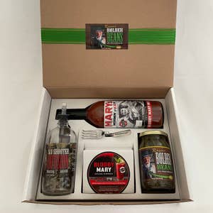 Jack Link's Bloody Mary Cocktail Gift Set, Includes 2 Mason Jar glasses and  32oz Bloody Mary mix bottle 