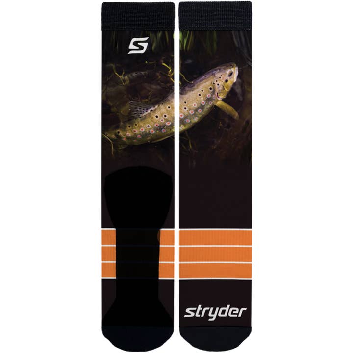 Stryder Strømper er en „one size, fit most“ midt kalv længde strømpe. for engroshandel hos Stryder Gear