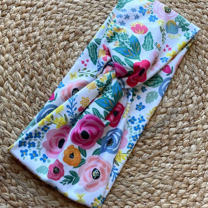 Designs by Rachel Joy - Wholesale Fashion headband – women's - Wonderland Garden White Knit Twist Headband2