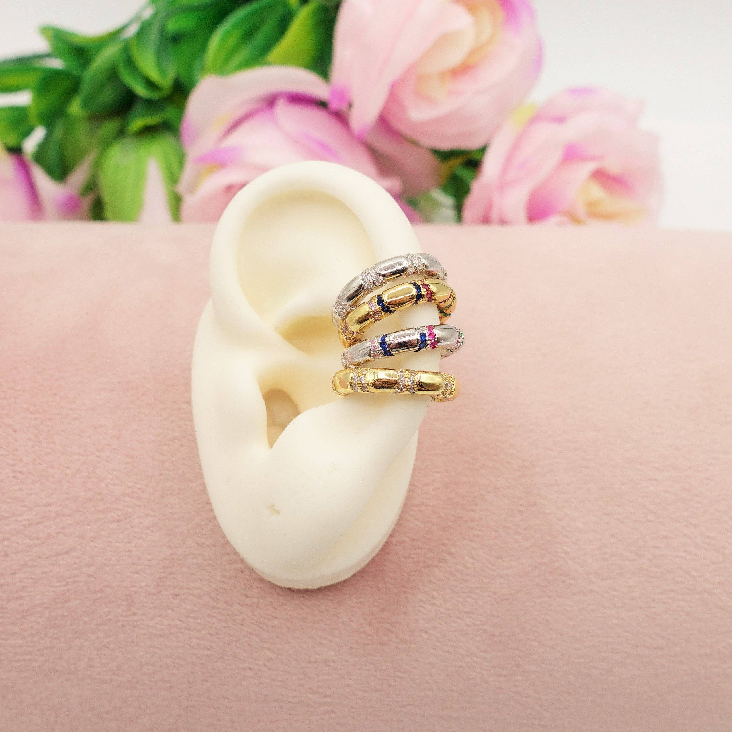 Daemon srls – Großhandel Ear Cuff/Ohrklemme – SORAYA – Einzelner Earcuff ohne Loch mit Zirkonia in Regenbogenfarben13