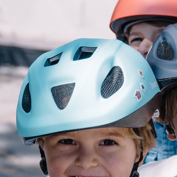 CASCO CON RUEDAS ICE MINT TALLA XS para venta al por mayor de MON ZOLI CASQUE