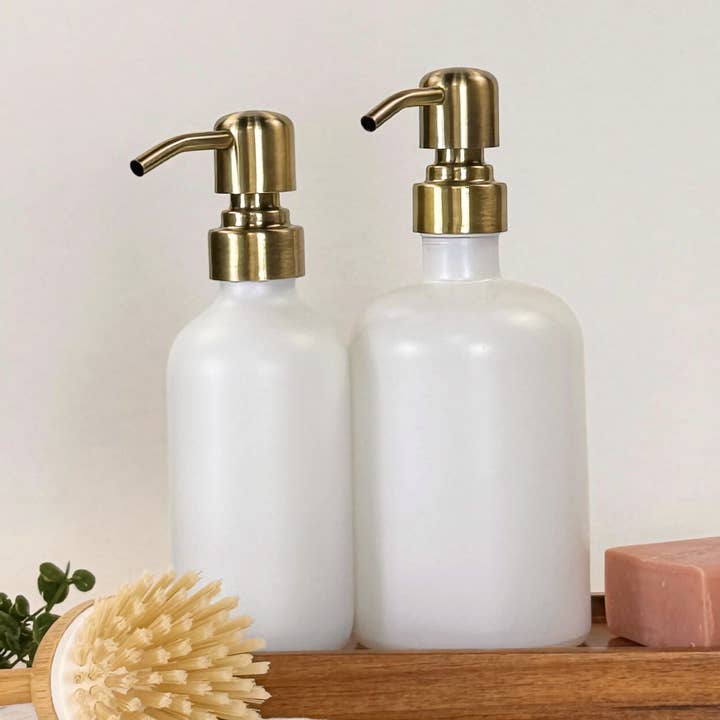 Bottiglia Dispenser in Vetro Opaco Bianco per la vendita all'ingrosso da parte di Blush Apothecary