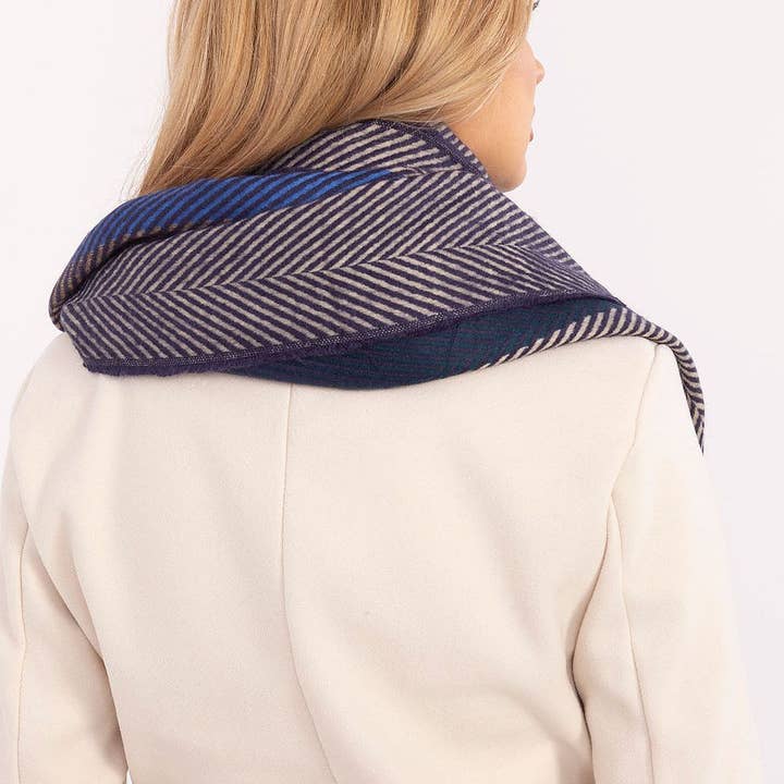 Lieber Deem Marktplatz - Wholesale Scarf - Women's - Scarf Model 206037 AT19