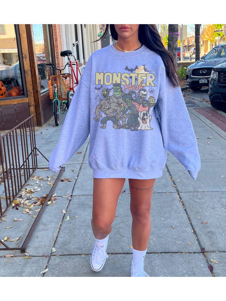 Monday Muse - Vente Sweat-shirt à imprimés – femme - Chandail à col rond Monster Mash rétro des années 90, Y2k Halloween7