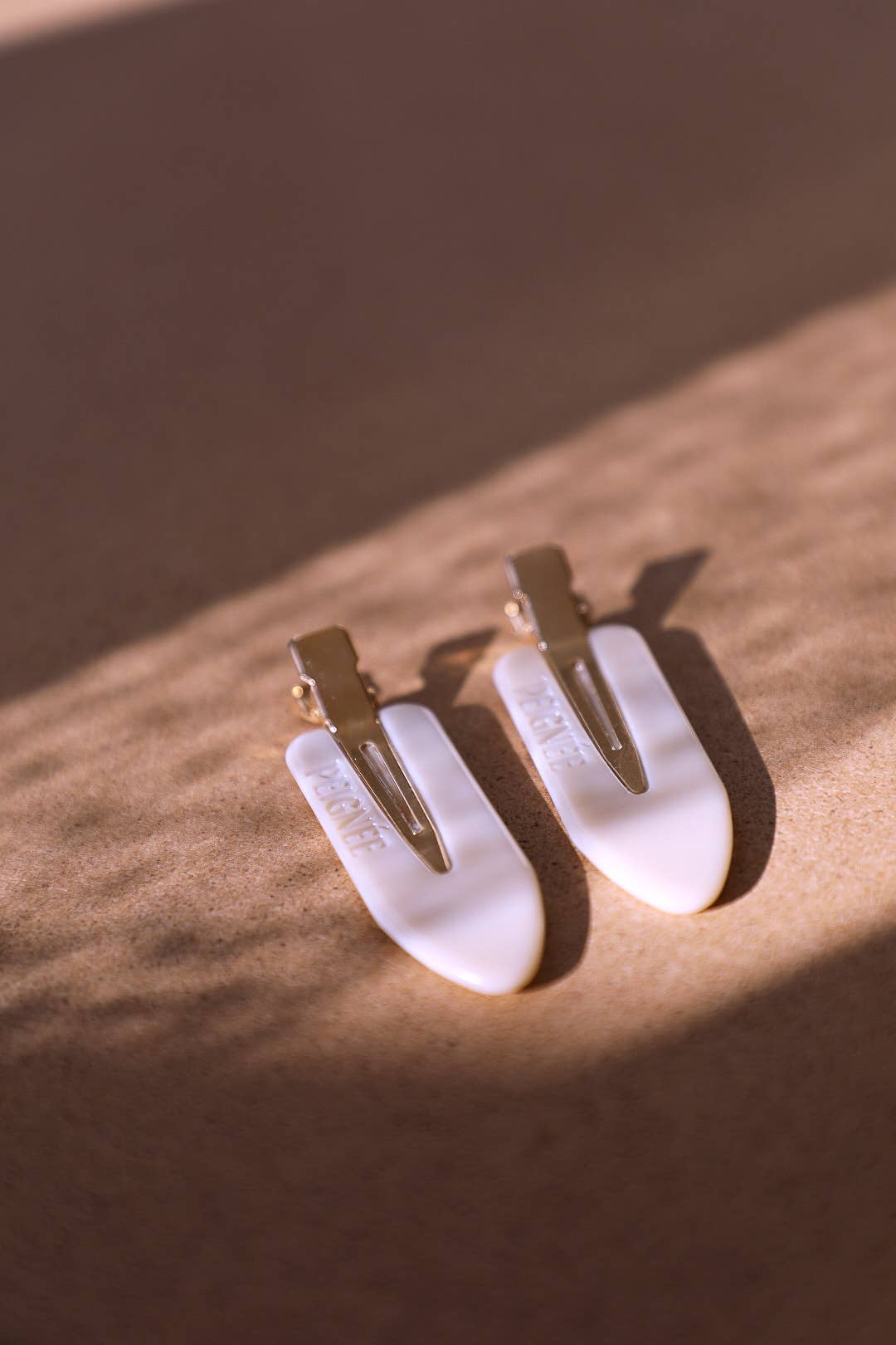 Peignee Paris - Wholesale Hair Clip - Women's - Avoine hair clips (pair)