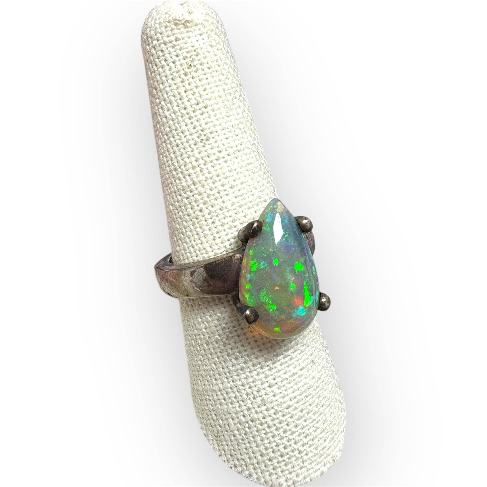 Celestial Avenue – wholesale Cocktail/statement ring – Ethiopian Opal Ring1