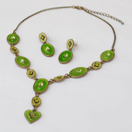 Grün emailliertes Set aus Halskette und Ohrringen für den Großhandel von Declic
