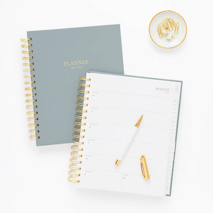 Sugar Paper - Wholesale Planner - 2025-2026 Dusty Blue Signature Spiral Academic Planner10