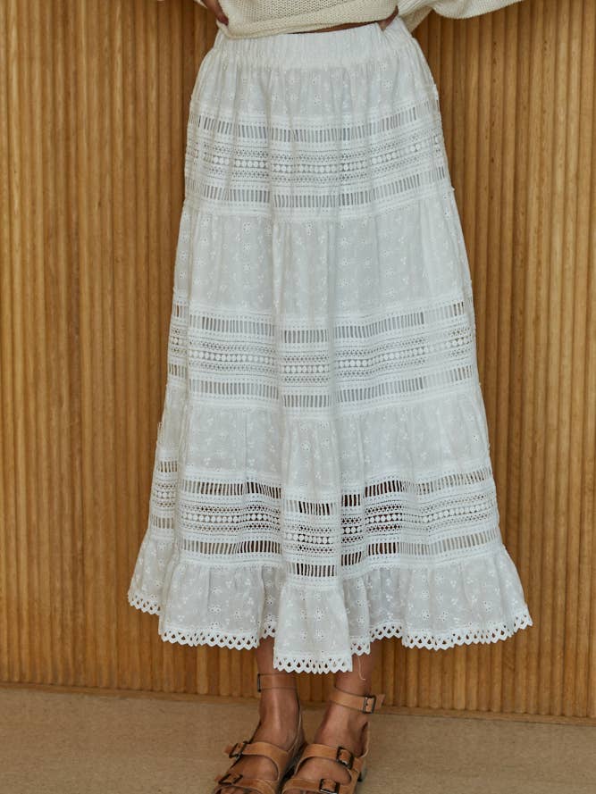 L8123 | Geweven Katoenen Oogjeskant Uitlopende Gelaagde Midi Rok voor wholesale door By Together