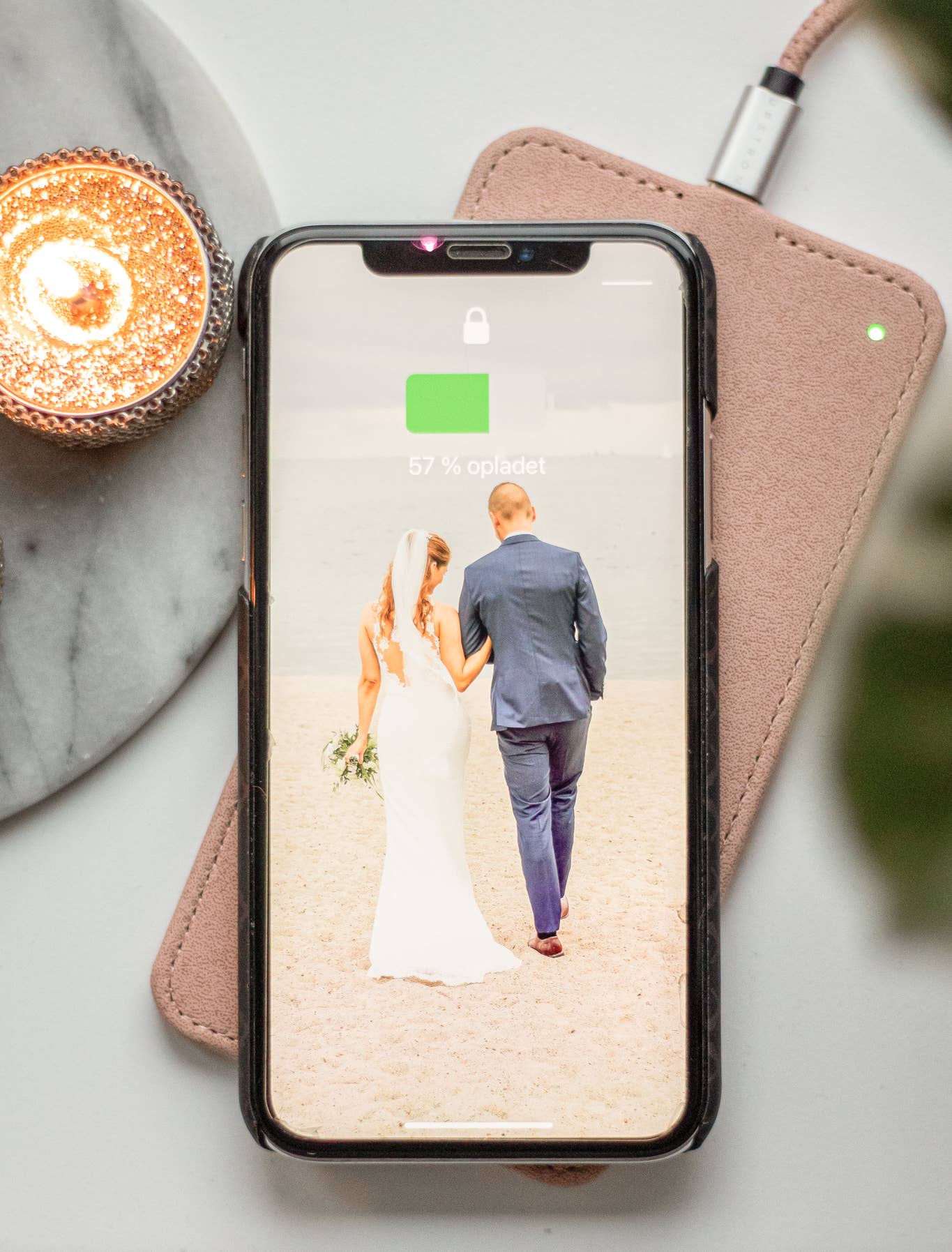 UPSTRÖM - Wholesale Charging Dock - UPSTRÖM Wireless Charger - LÄDER (Pink)3