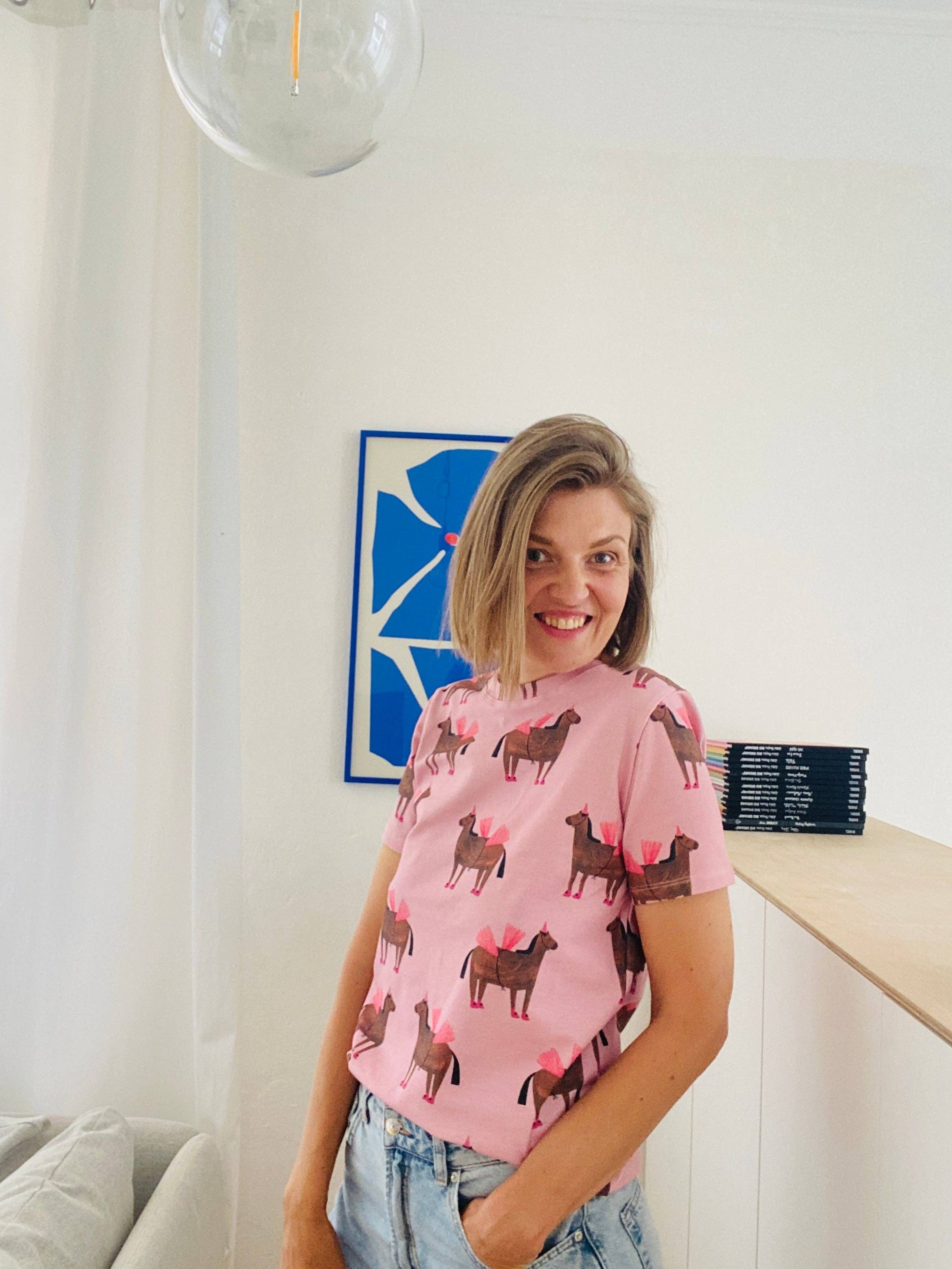 Dont Grow Up - Wholesale T-Shirt - Women's - HORSE ON PINK - ADULT T-SHIRT (DELIVERY APPROX. 14 DAYS)1