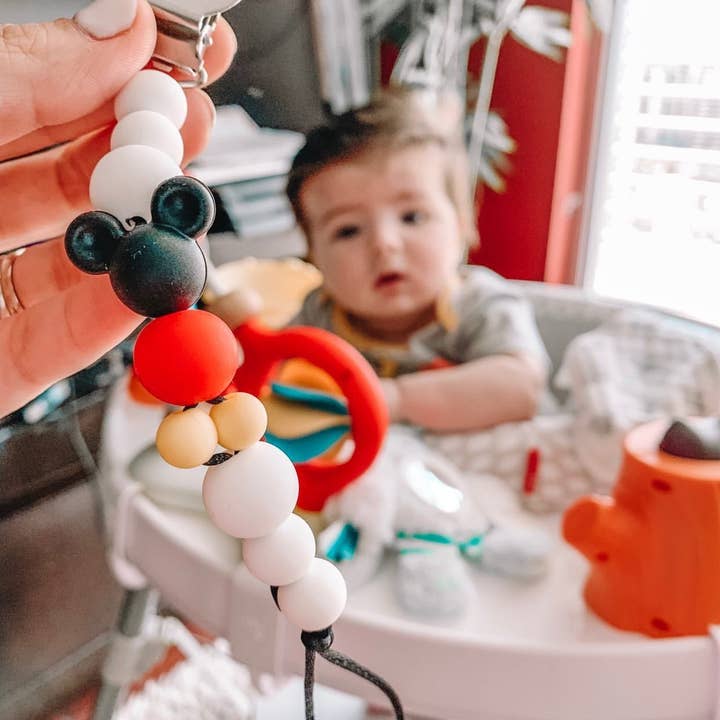Ali+Oli Silicone Pacifier Clip (Mouse) for wholesale by Ali+Oli