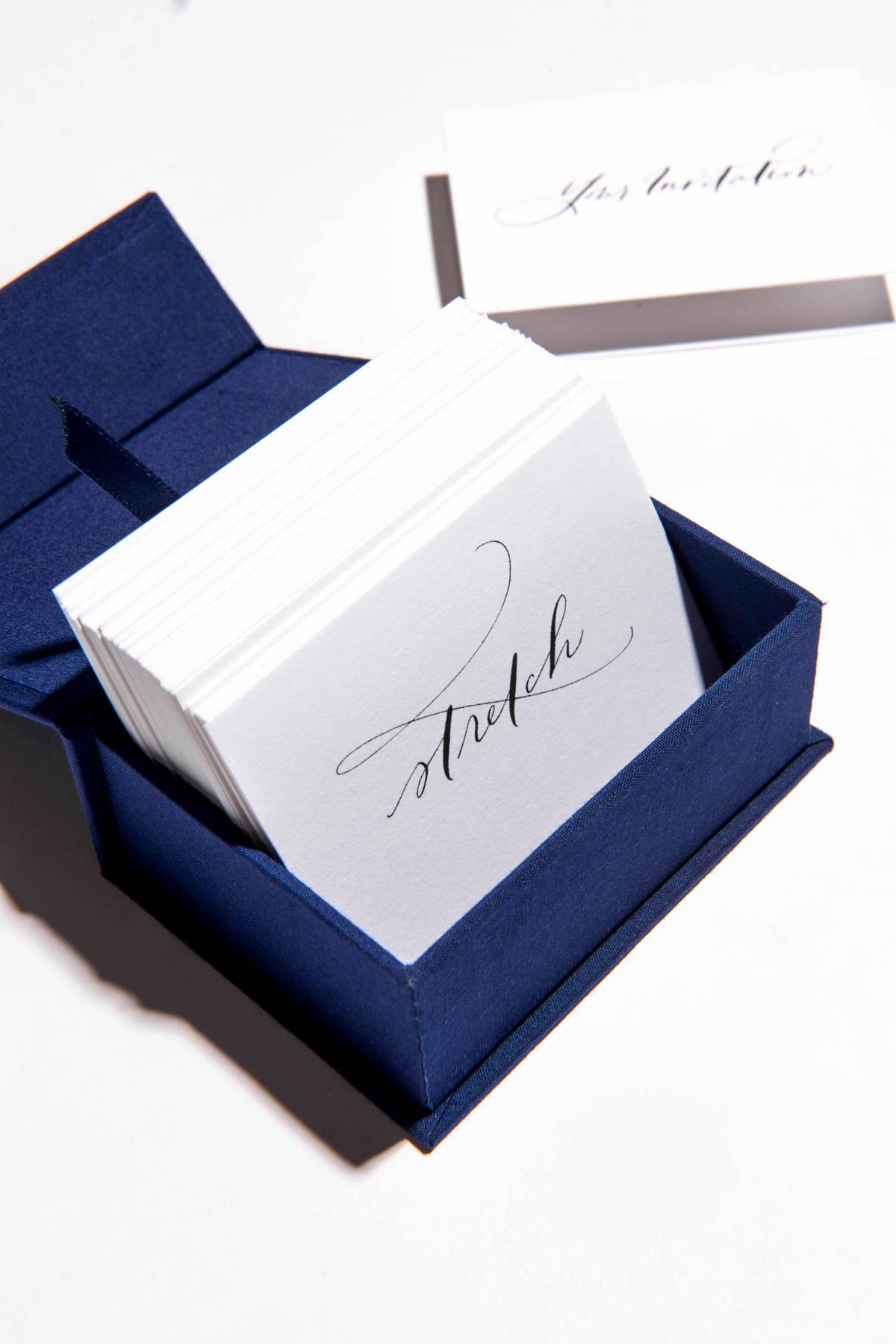 Paperfinger - Wholesale Decorative Tabletop Object - Daily Invitation4