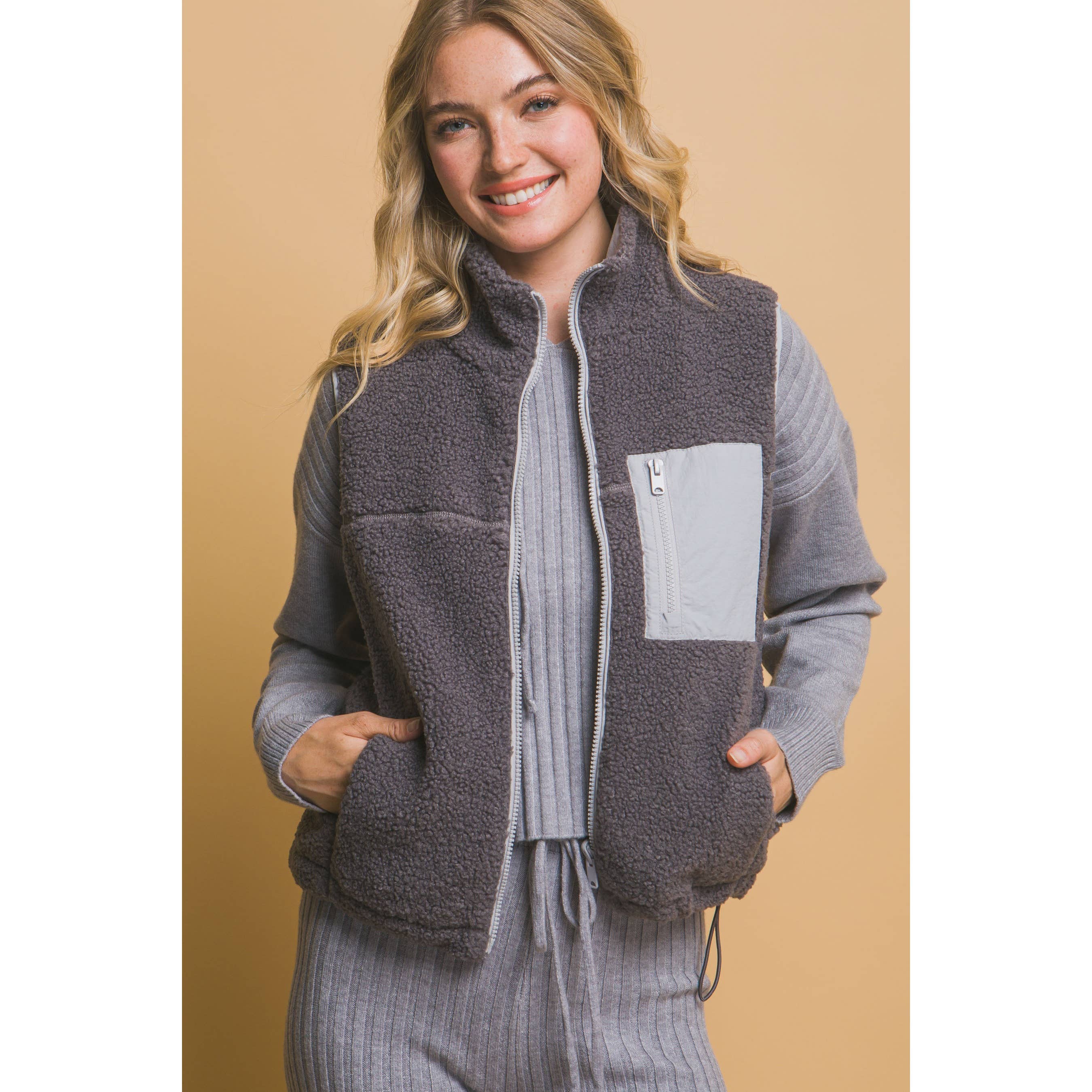 Timeless - Wholesale Outerwear Vest - Women's - Reversible Fleece Vest With Pockets3