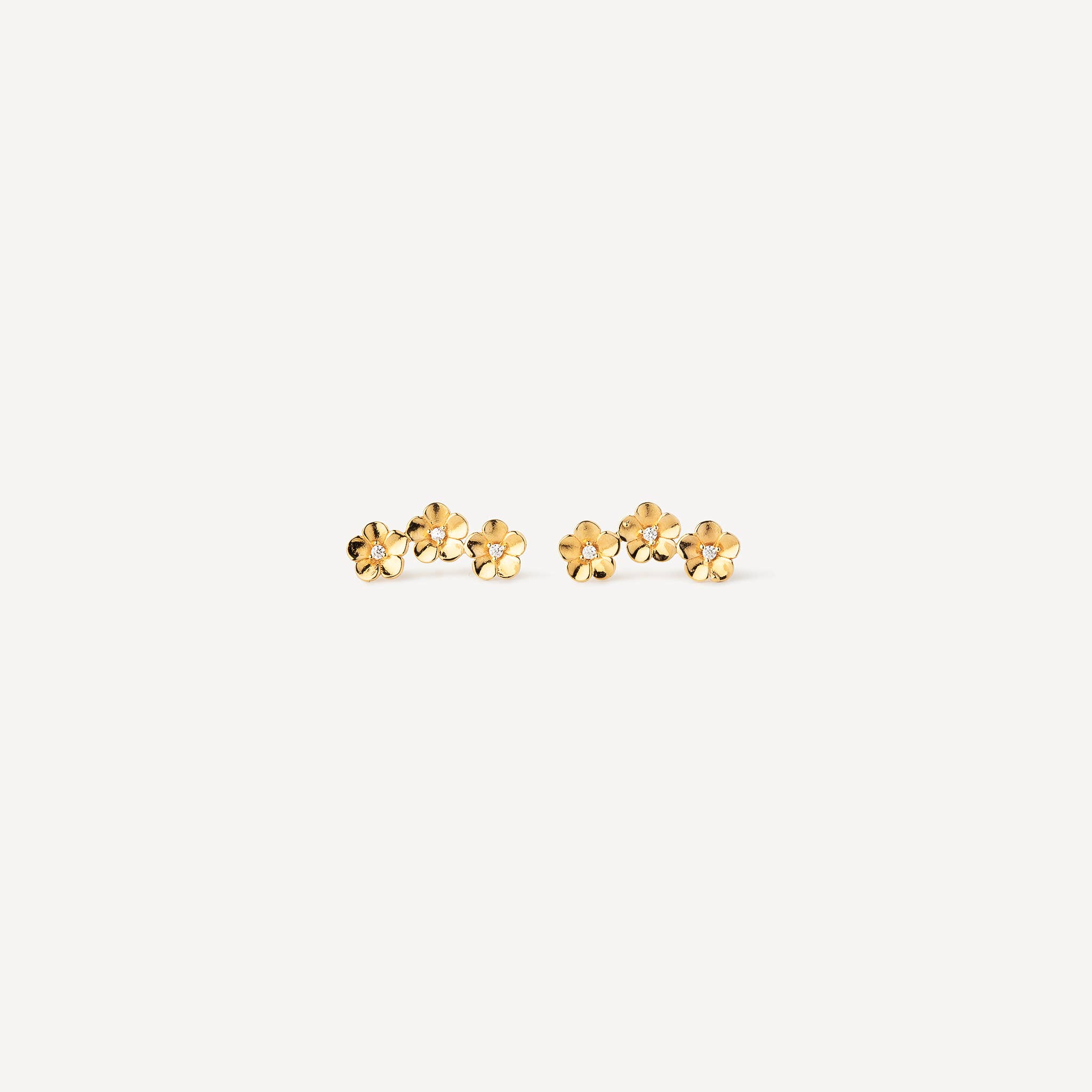 Meora Paris - Wholesale Stud/Post Earrings - 18k Gold Plated Flower Earrings1