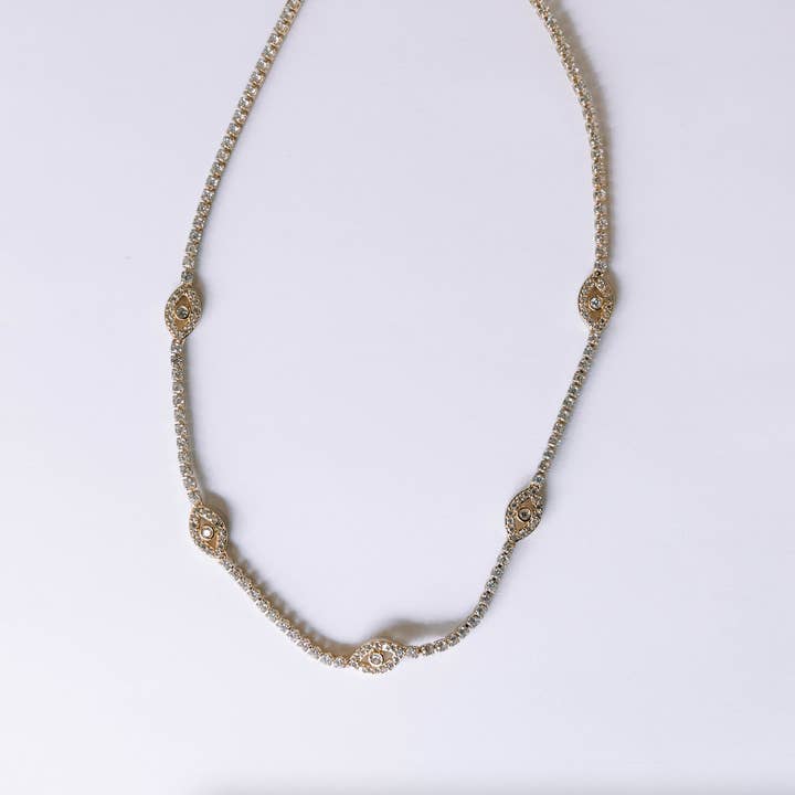 Ras-de-cou The Sparkling Eyes pour la vente par Jay Nicole Designs