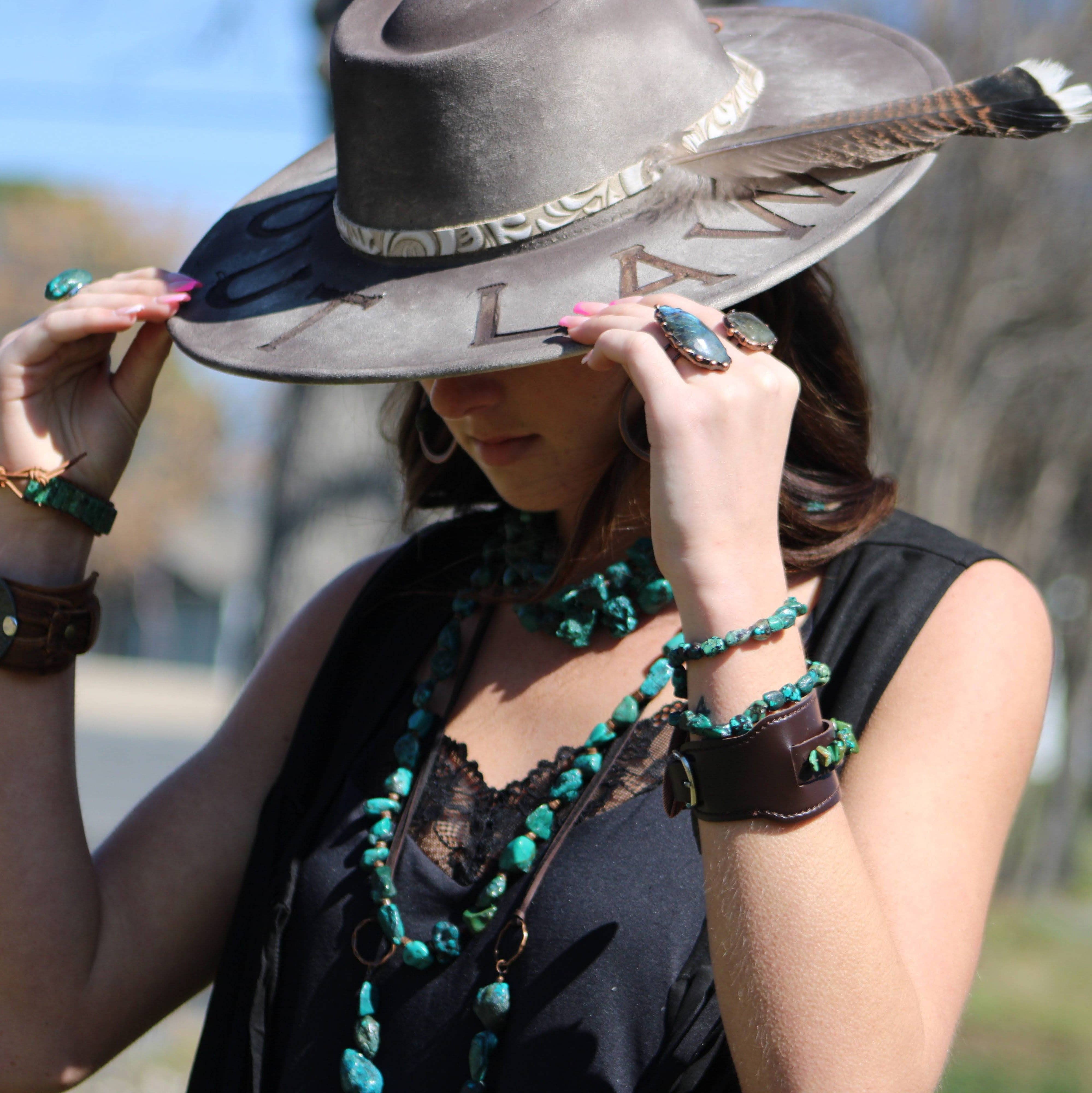 The Jewelry Junkie - Wholesale Cocktail/Statement Ring - Genuine Labradorite Ring set in Antique Copper 012x7