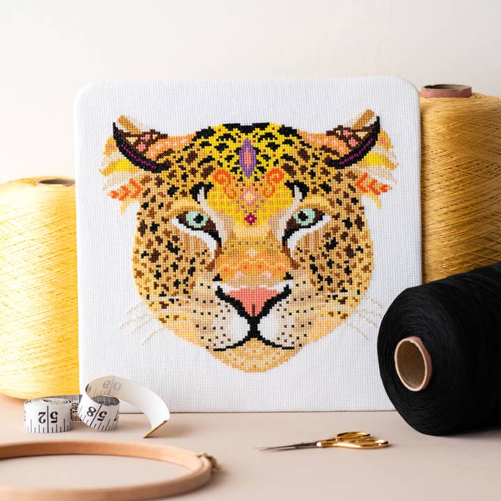 Meloca Designs - Vente Accessoire de broderie/point de croix - Tableau au point de croix Mandala Leopard