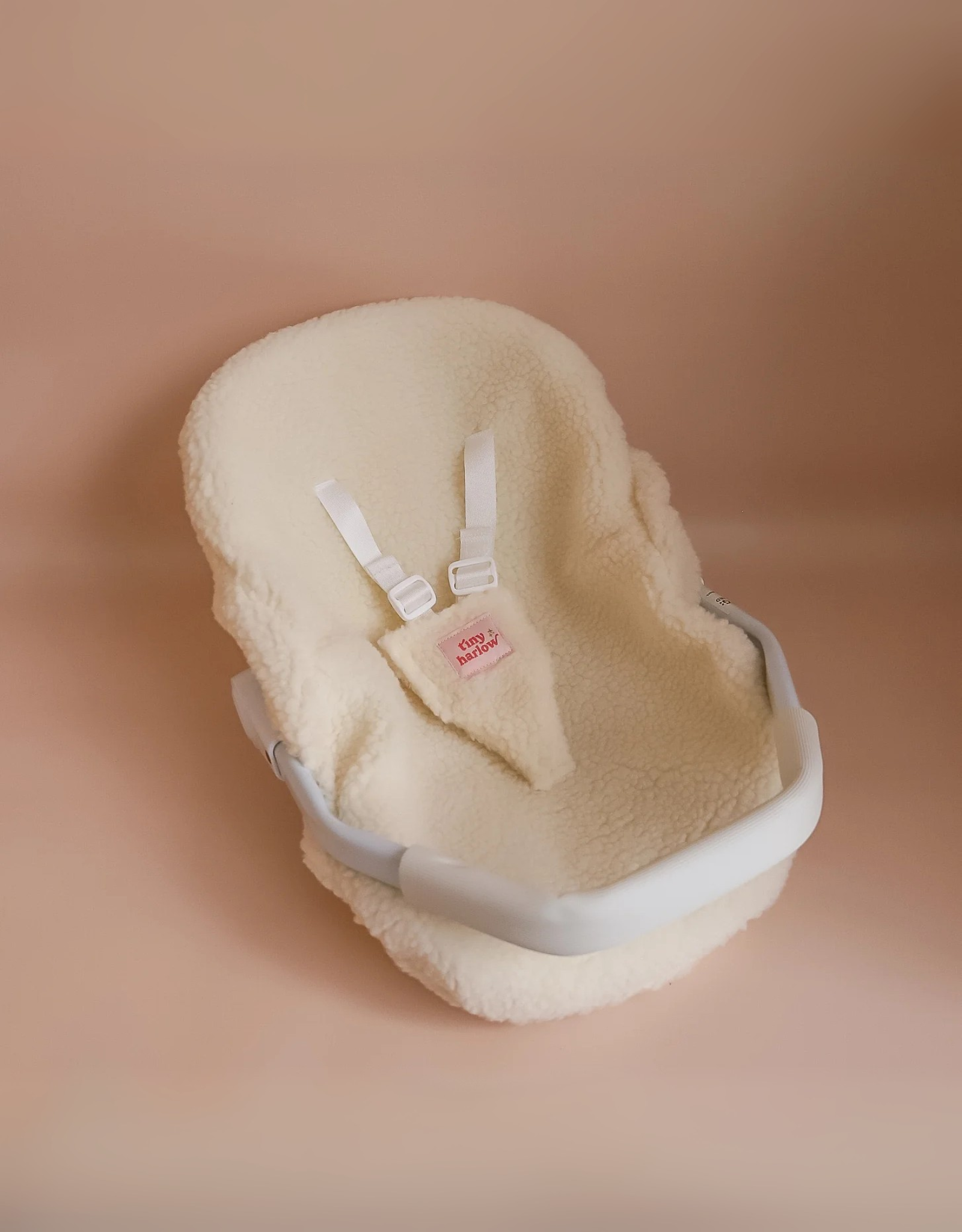 Shine on me Distribution - Wholesale Doll Accessory Kit - Kids - Doll Capsule  Sherpa - Tiny Harlow4