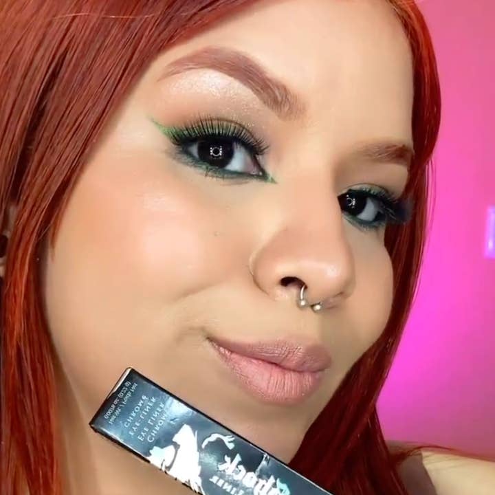 Eye-liner Xtreme 24/7 Choc Chromatique pour la vente par J.Cat Beauty