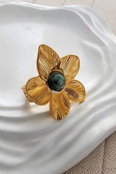 GOLD 18K STAINLESS STEEL TARNISH FREE FLOWER RINGS | 40R115 for wholesale on Faire1