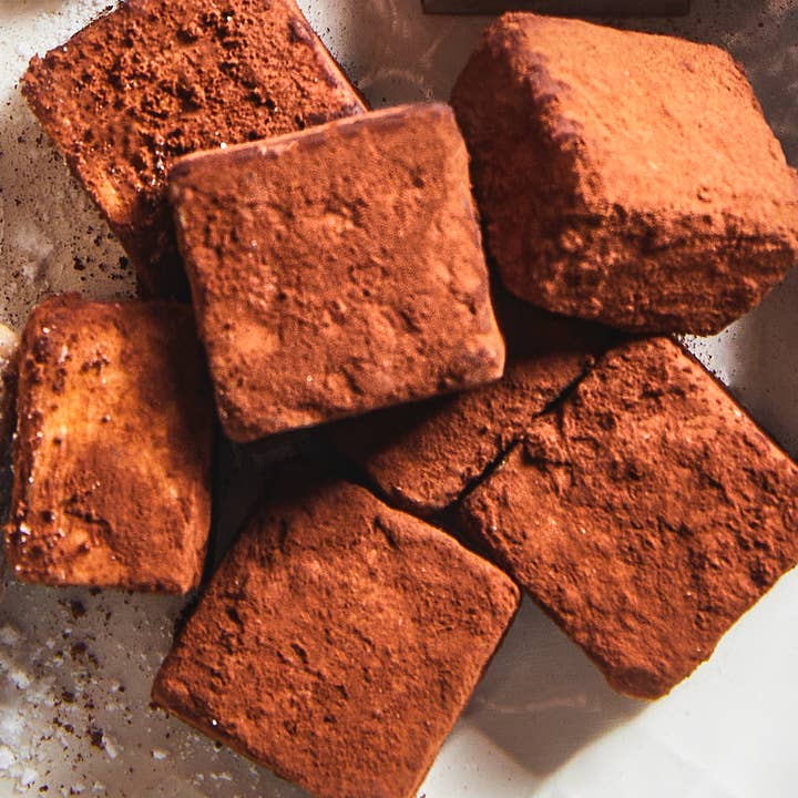 Cioccolato Lavoratti 1938 - Wholesale Chocolate-covered sweets - Truffles sprinkled with cocoa and Sicilian Red Orange 200g4