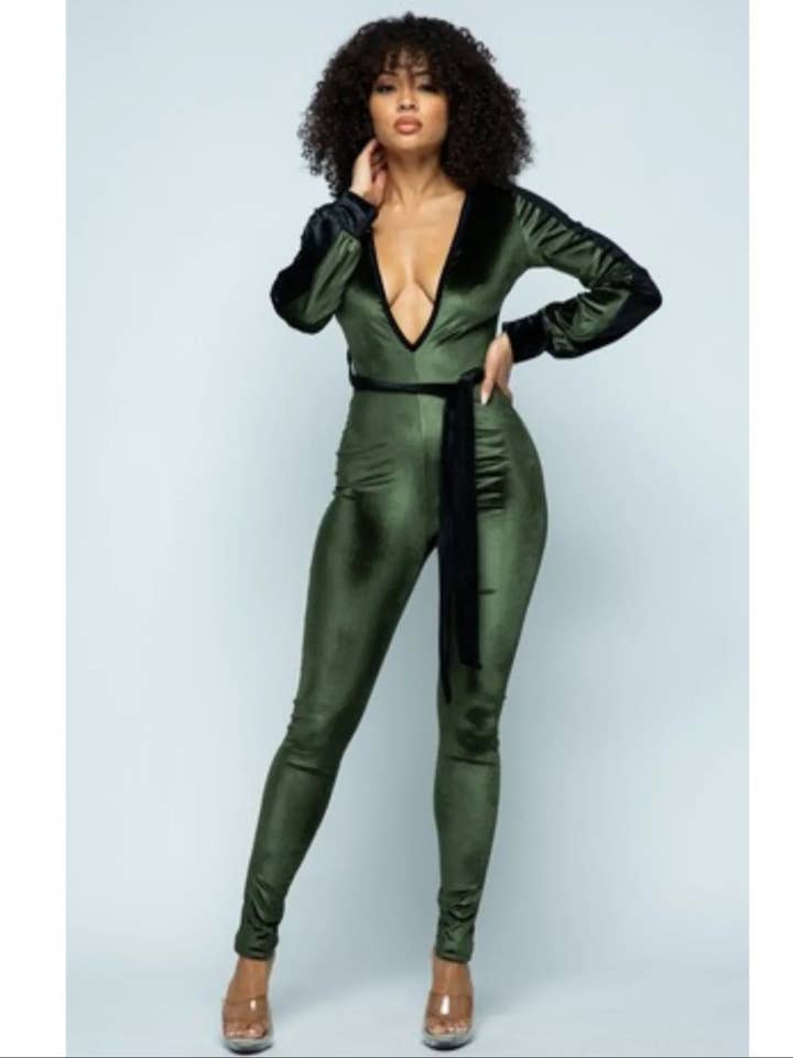 COMBINAISON EN VELOURS pour la vente par La'Chelle Boutique Wholesale