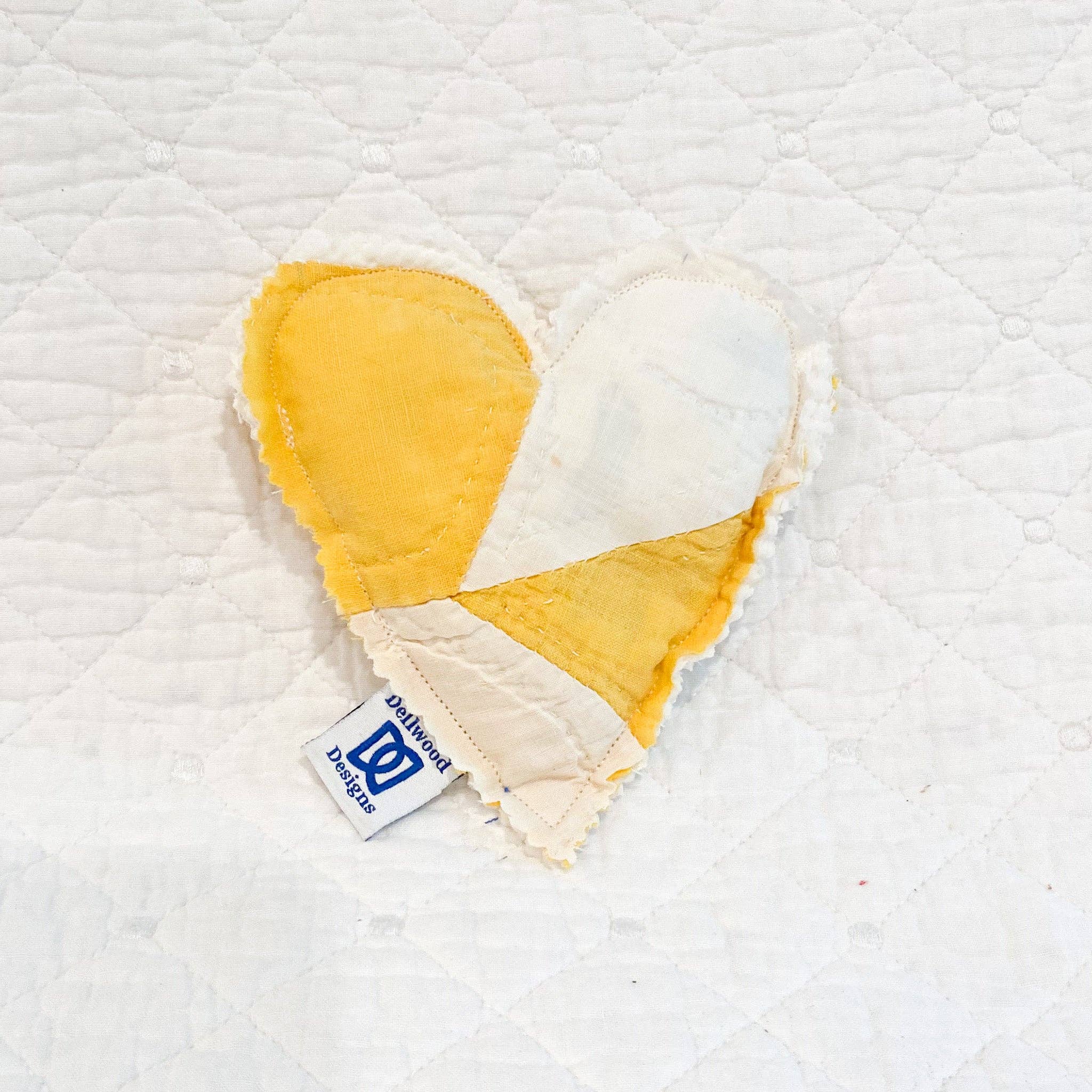 Dellwood Designs - Wholesale Sachet - Heart Lavender Sachet–Handmade with Assorted Antique Quilts 3