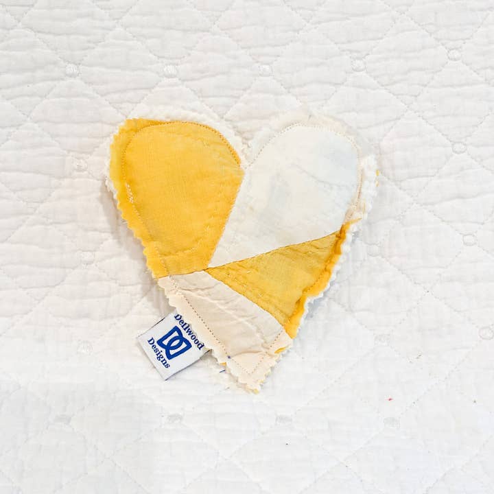 Dellwood Designs - Wholesale Sachet - Heart Lavender Sachet–Handmade with Assorted Antique Quilts 3