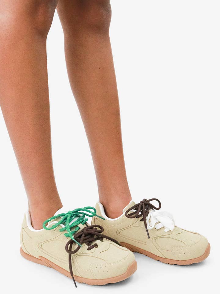 Lemonade Shoes - Wholesale Lifestyle trainers – Women′s - EXTRA MILE - Earth-Tone Chunky Sneakers w/ Contrast Lacing3