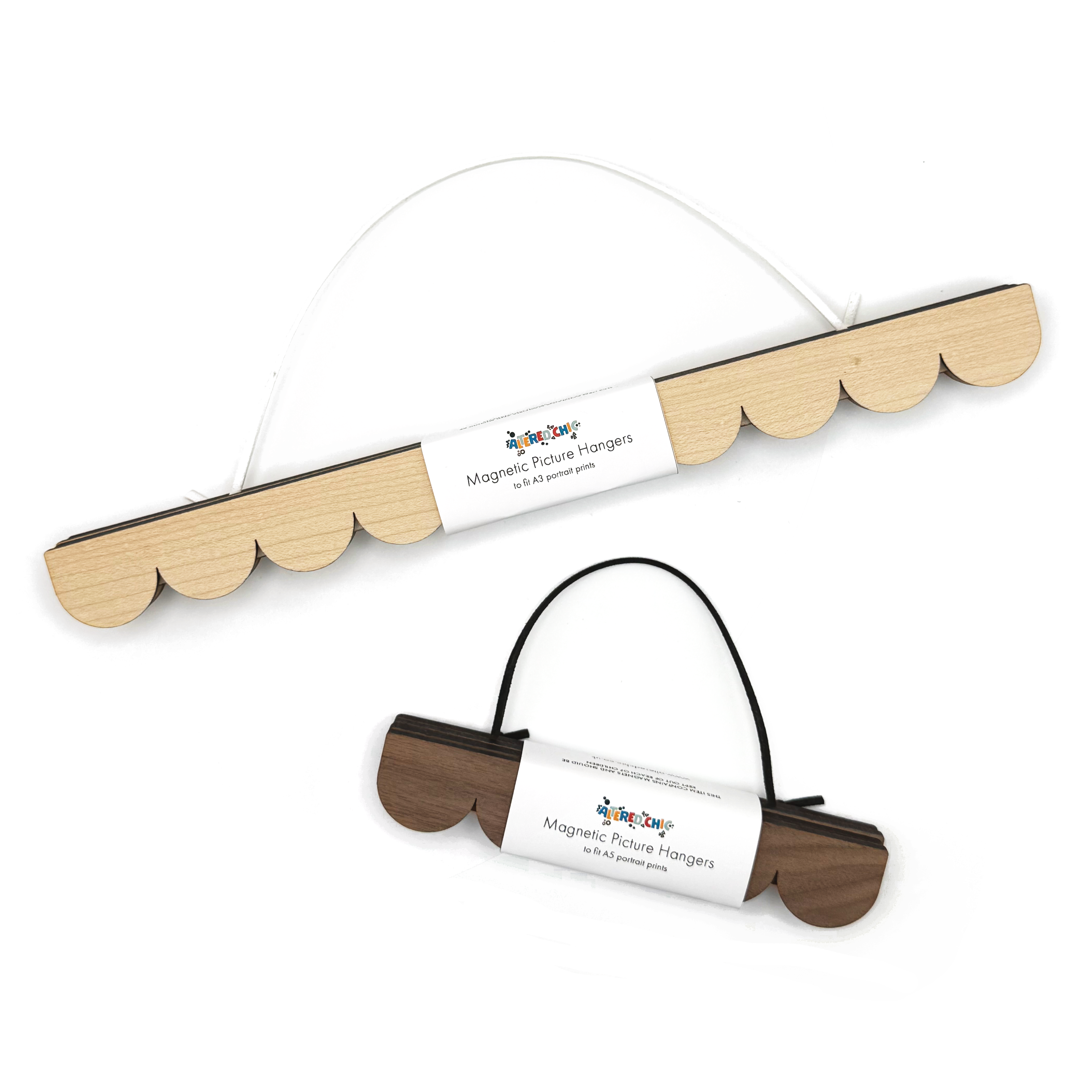 Altered Chic - Wholesale Picture Frame - A3 Scallop American Maple Magnetic Picture Hanger4