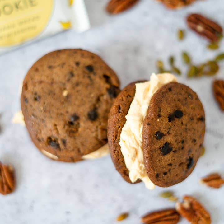 Love + Chew - Wholesale Cookie - BANANA BREAD - 2 OZ - BOX OF 12