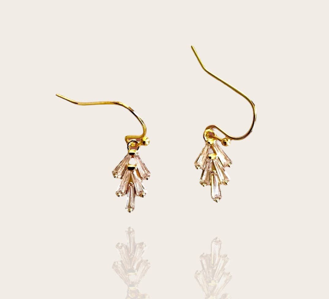 Golden Hour Studio - Wholesale Dangle earrings - Crystal leaf earrings