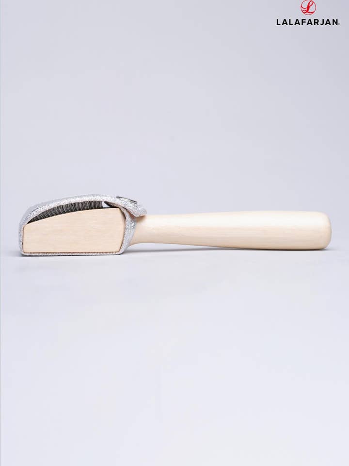 Scratch brush - silver for wholesale by Lalafarjan & Lalafarjan GbR