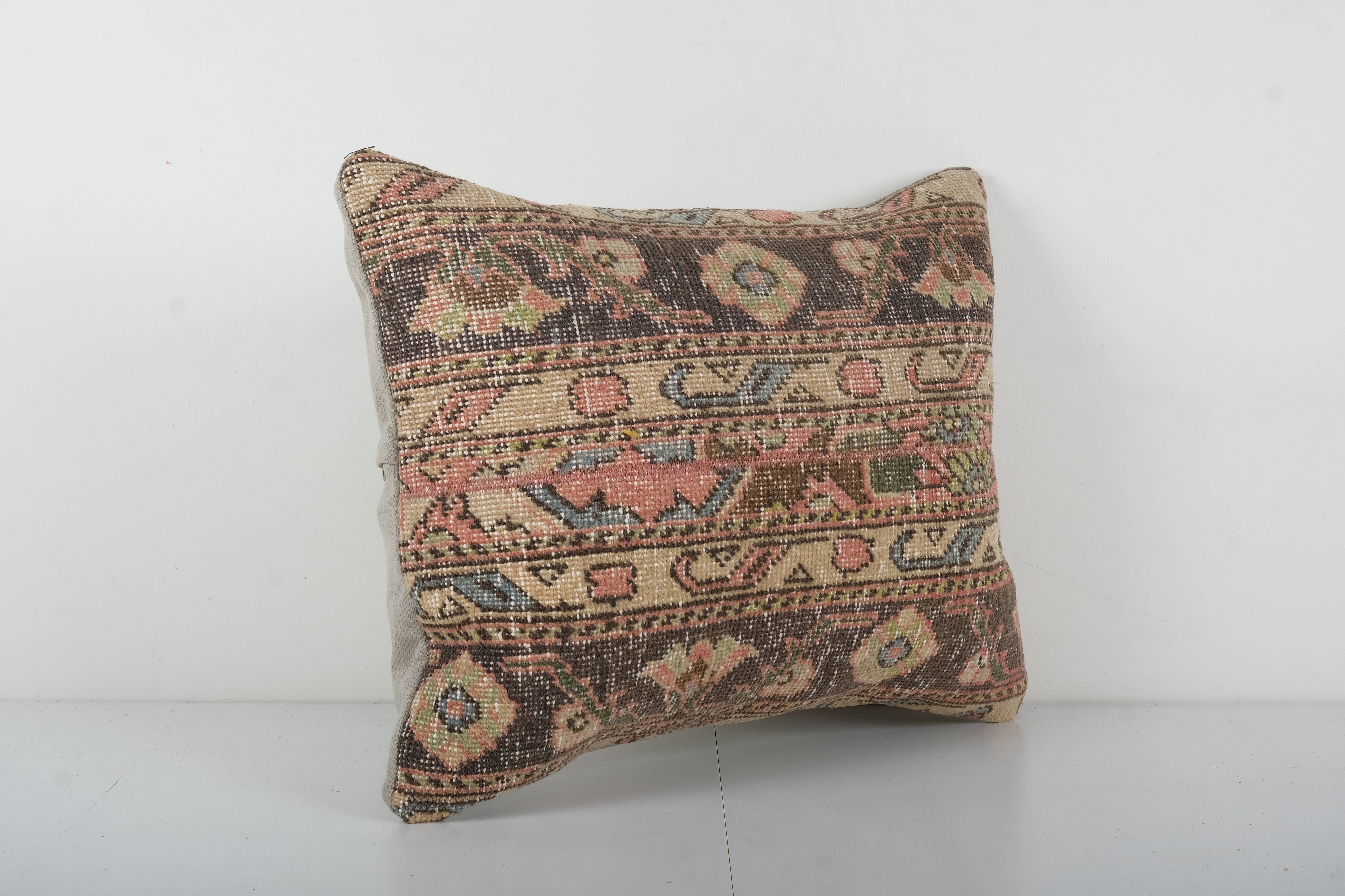 Vintage Pillows Store – Großhandel Zierkissenbezug – Kissenbezug aus türkischem Oushak-Teppich im Vintage-Stil, handgefertigt, braun1