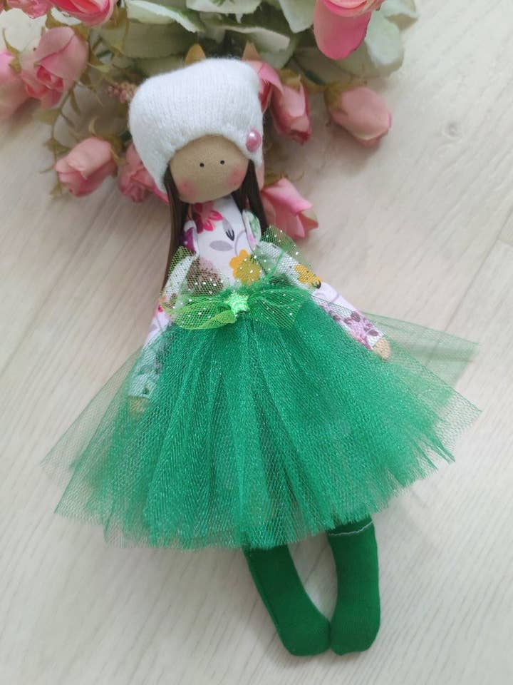 Håndlavet klud dukke, stof dukke, ballerina dukke for engroshandel hos ChernikovaNataliya
