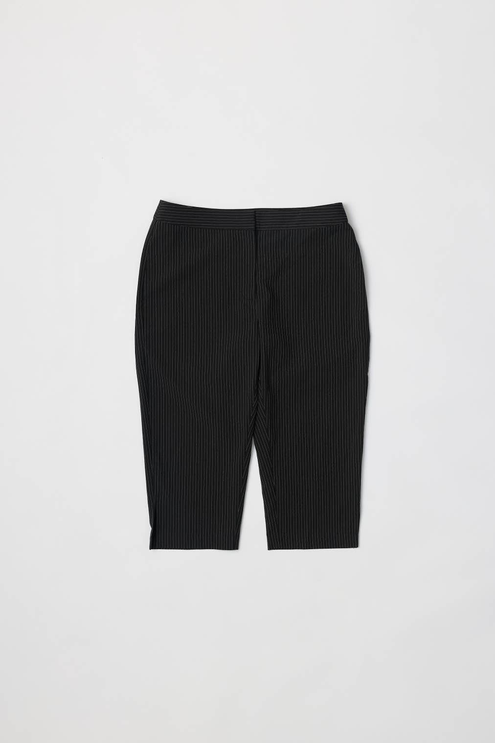 MOD REF - Wholesale Pants - Women's - The Ginny Capri Pants | Pinstripe Capri Pants4