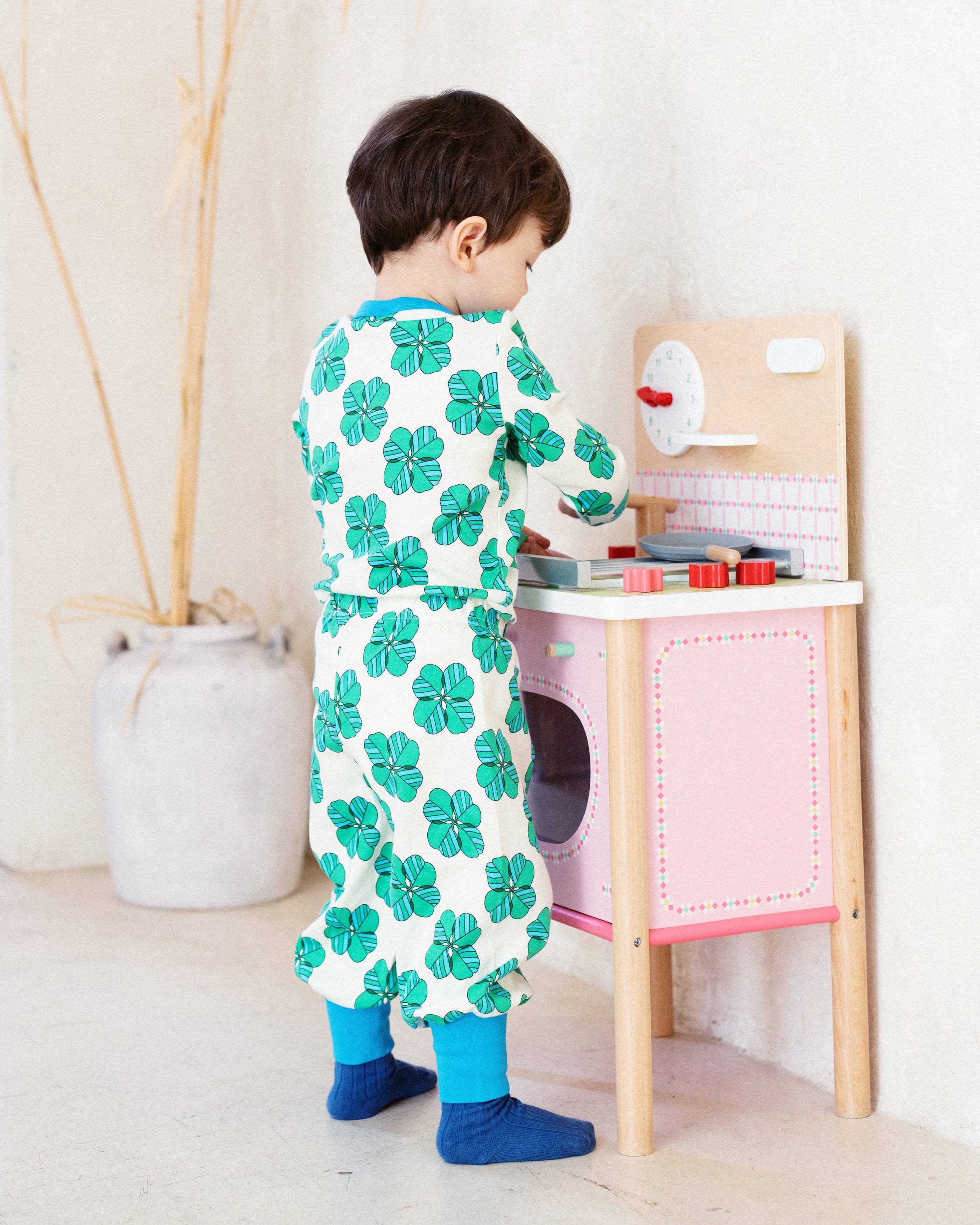 Ameelo – Großhandel Hose – Baby – Bio-Baumwolle Avery Hose - Helles Kleeblatt10