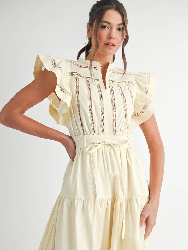 Cream Kurzärmliges gestuftes Midikleid für den Großhandel auf Faire
