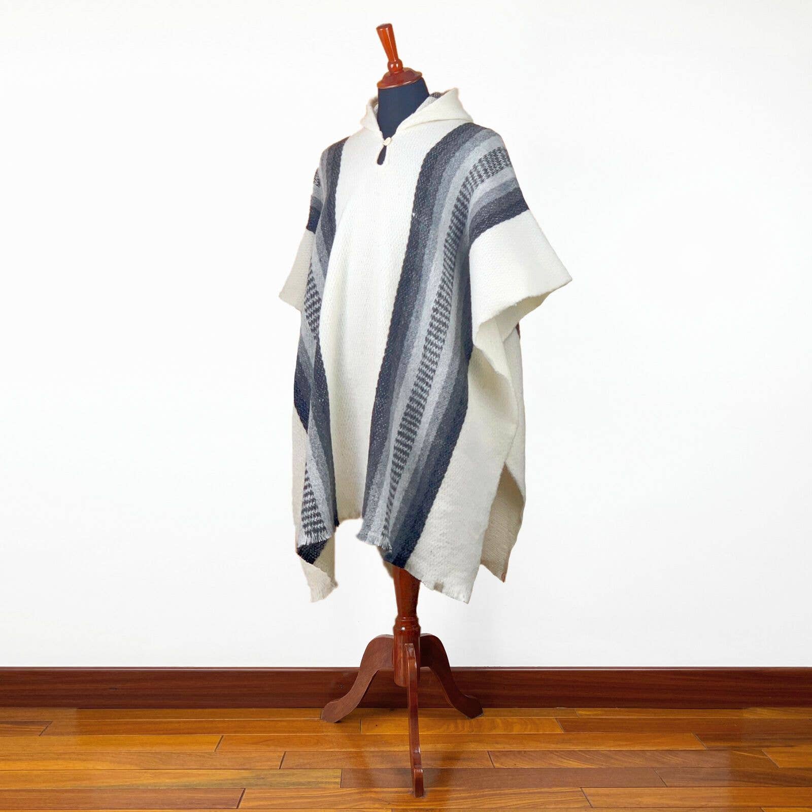 ECUALAMA - Wholesale Poncho - Uniseks - Llama wol uniseks Zuid-Amerikaanse handgeweven poncho7