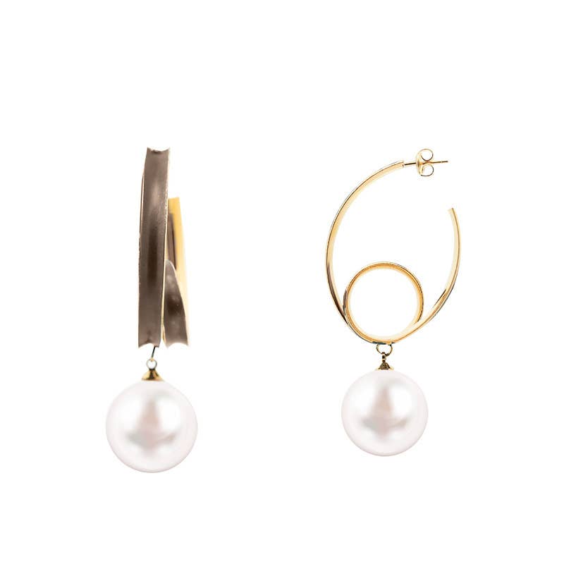 AMORINO SRL – Großhandel Ohrhänger – EMAILLIERTE CREOLEN MIT PERLE - YNK24100B7082