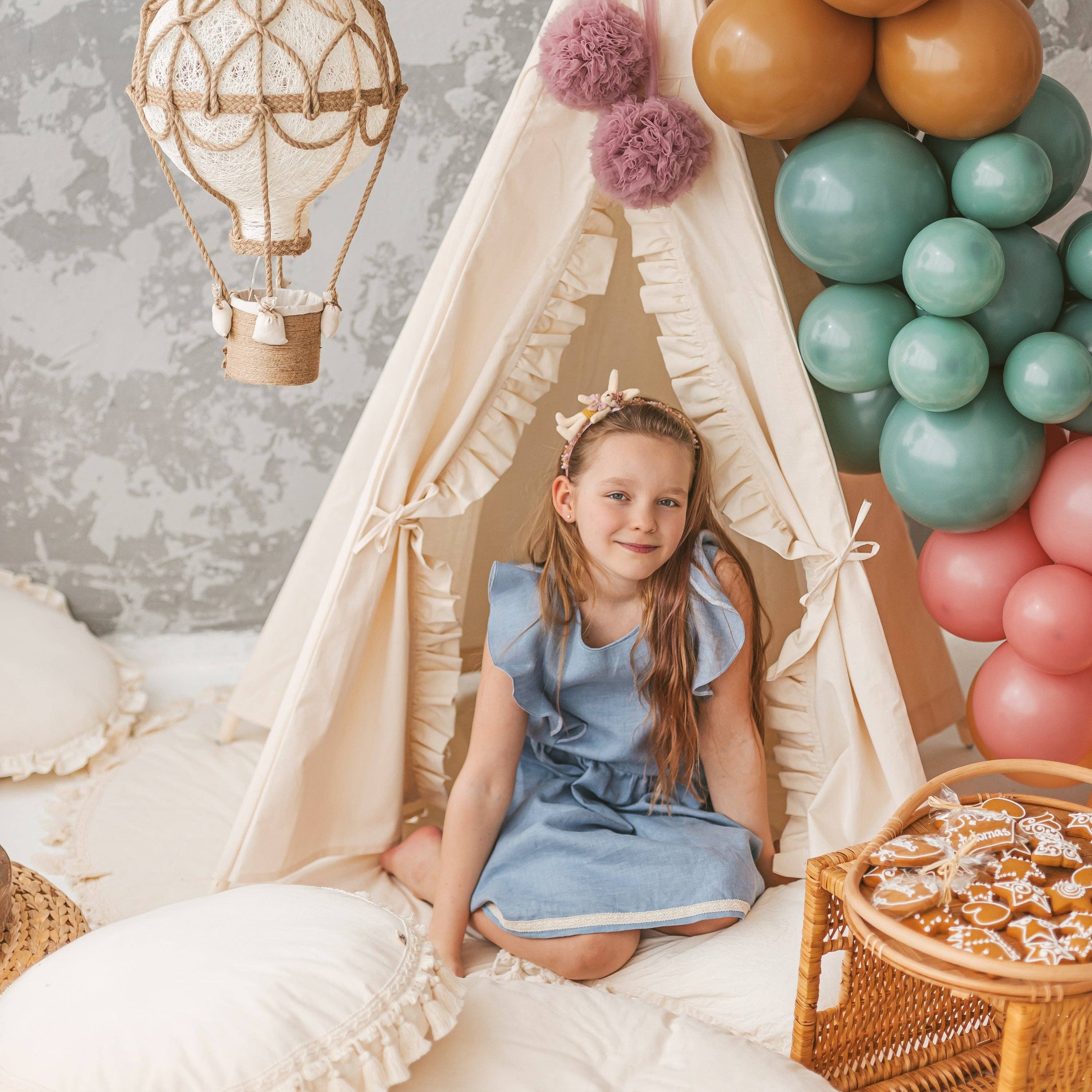 MINICAMP - Wholesale Tent - Kids - MINICAMP Teepee Tent for Kids with Ruffled Trim2