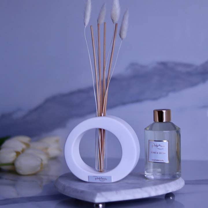 Diffuseur en céramique - Bâtonnets en bois pour la vente par Perlé Essence