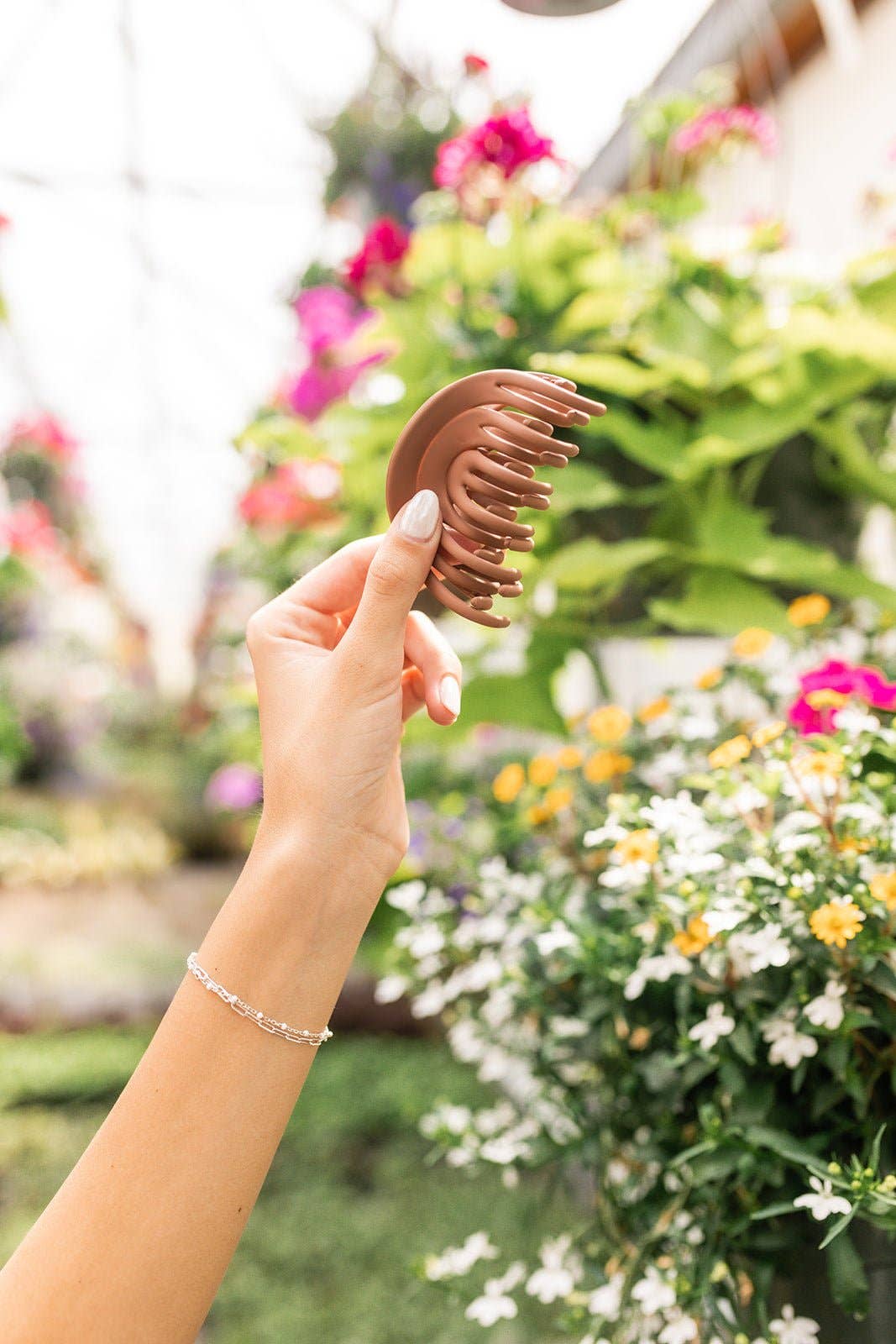 Shop Andi - Wholesale Hair Clip - Women's - Rainbow Claw Clip11