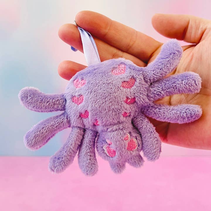 Pendentif Sac Araignée Pastel Goth Creepy Cute Pastel en Peluche pour la vente par Kawaii Hair Candy